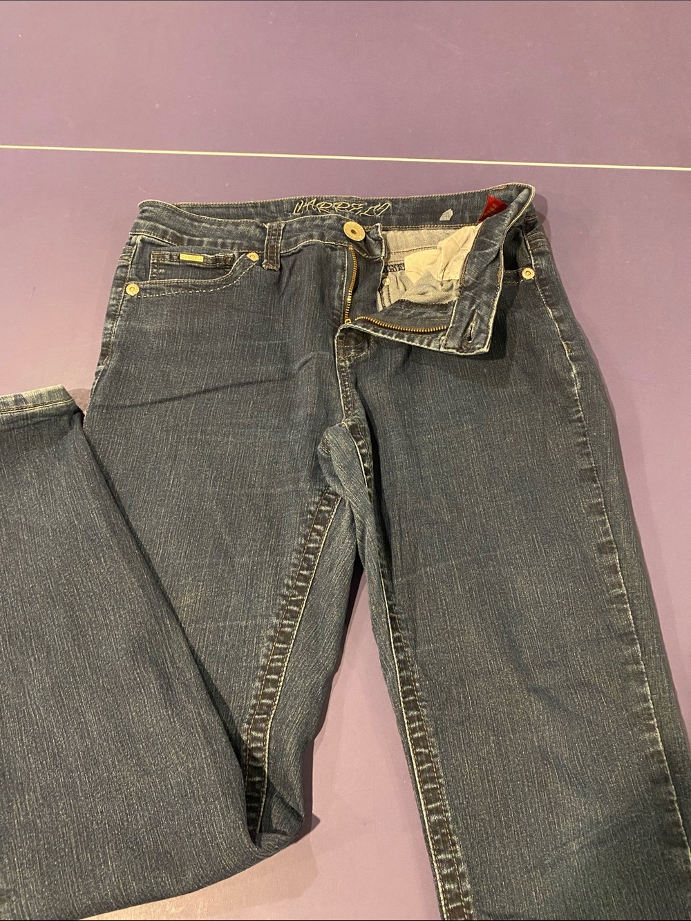 Women's Straight-Leg Jeans in Dark Blue